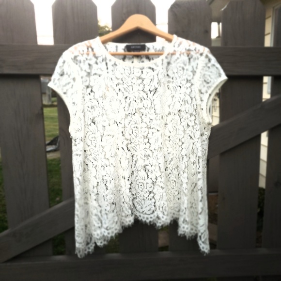 Karen Kane Tops - Karen Kane Cream Lace Top Size XL